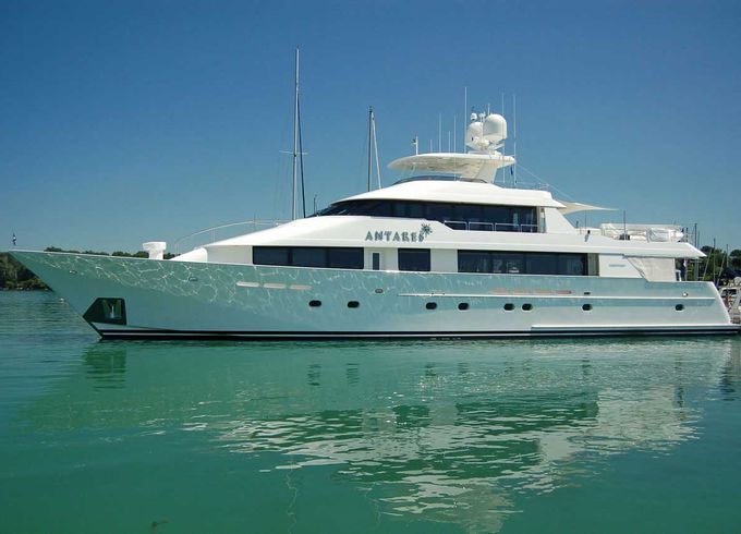 M/Y Antares