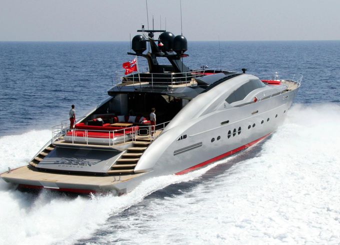 M/Y Dragon