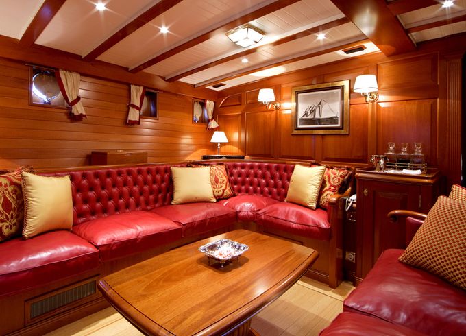 S/Y Elena