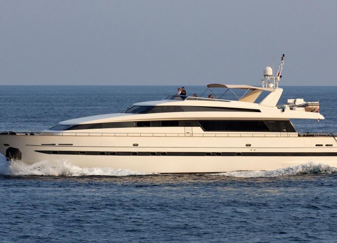 M/Y Lady Luck