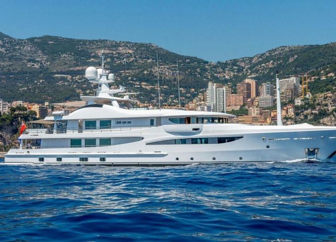 M/Y Lady Nag Nag