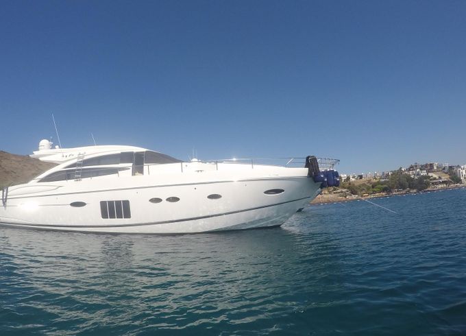 Princess V72
