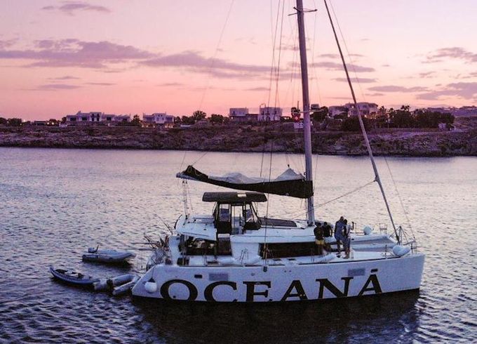 Oceana (VIP Equipment incl A/C, Generator, Water Maker, PS 4, Dishwasher, Washer+Dryer)