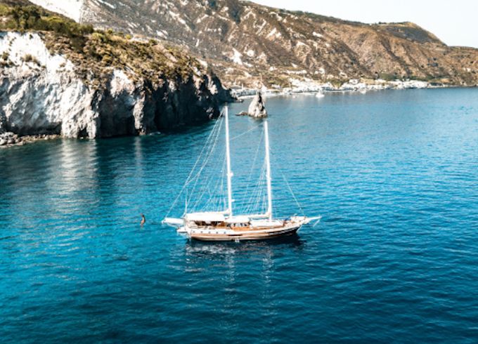 Lady Christa- double/triple cabin 1