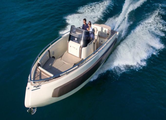 Invictus 280 TT