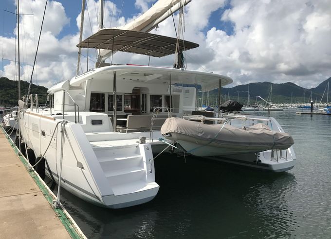 Helena (A/C & Generator)