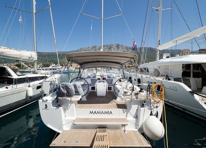 MAMAMIA (WITH AC&GENERATOR OWNER VERSION)