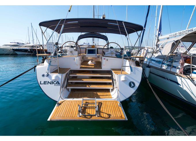 Lenka (sails 2015)