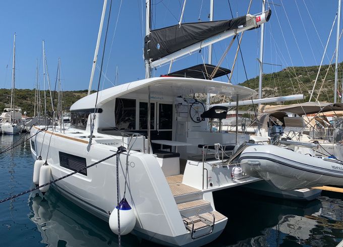 MONARCH new 2020+AC+G