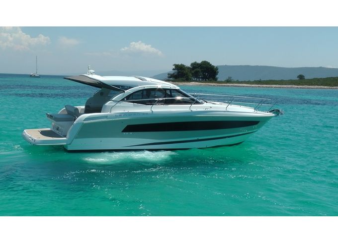 Jeanneau Leader 36 ('17)