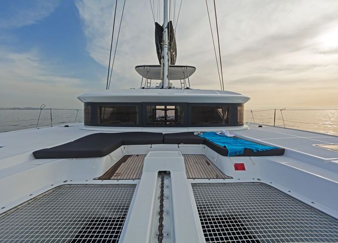 HAPPY FEET (ONLY SKIPPERED)