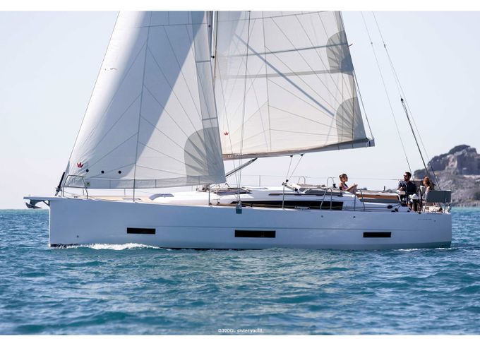 Dufour 390