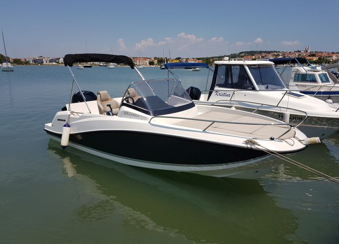 Quicksilver activ 605 sundeck