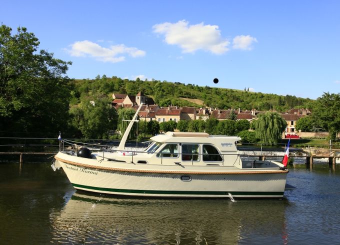 CS/Linssen 29.9 Sedan 