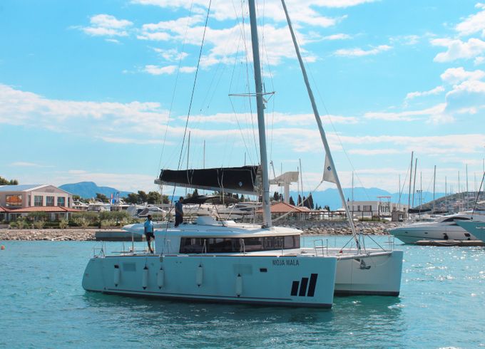 MOJA MALA (AC in salon and cabin + generator)