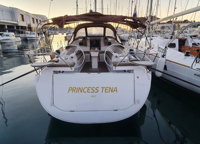 Princess Tena with A/C