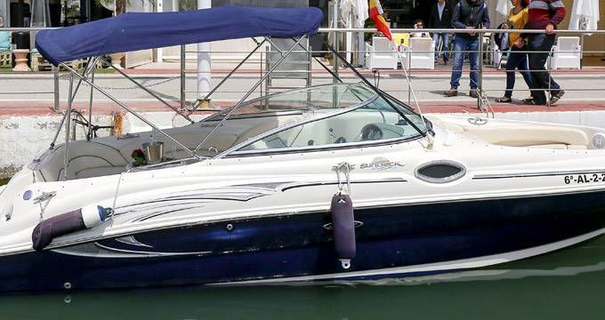 SEA RAY 240 SUNDECK