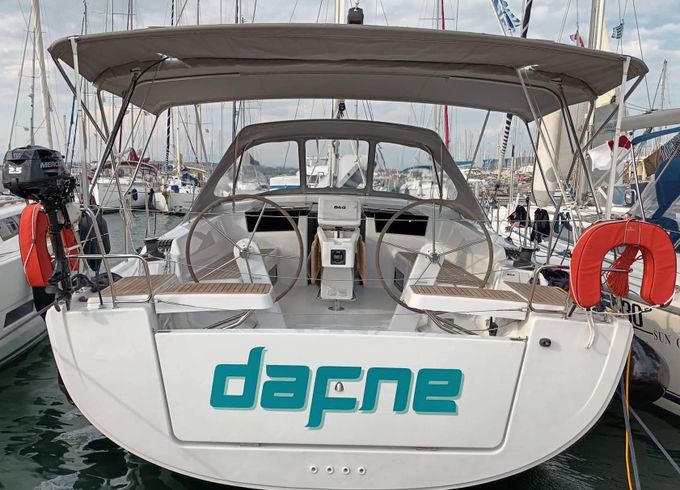 DAFNE (generator, watermaker, teak cockpit, gas BBQ)