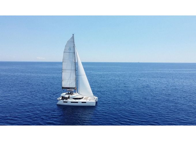 VICTORIA (VIP EQUIPPED, Generator, Air-condition, Watermaker, Teak cockpit, Underwater lights, TV, Icemaker, 2 SUP, Wifi) *Skippered only*