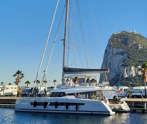 Maurice - Luxury Catamaran, A/C, Generator, Water maker