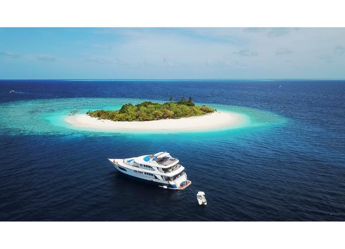 M/Y Honors Legacy