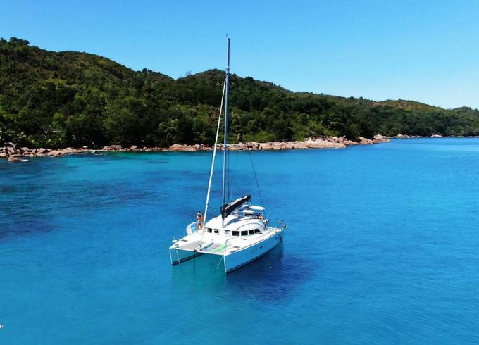 Lagoon 380