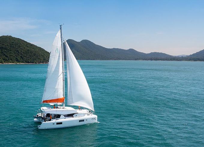 Lagoon 42