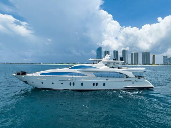 Azimut 116
