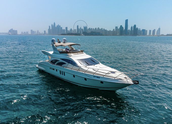 AZIMUT LUCKY STAR