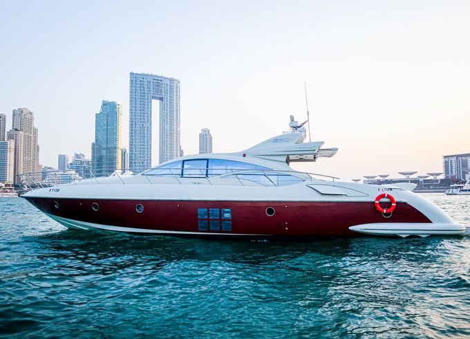AZIMUT 68S