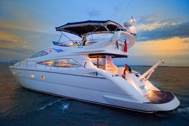 Monohull BJ Yachts