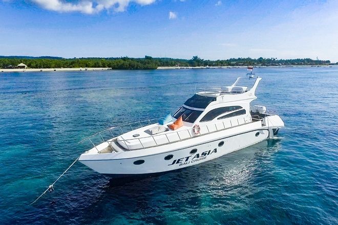 Monohull JAC Bali
