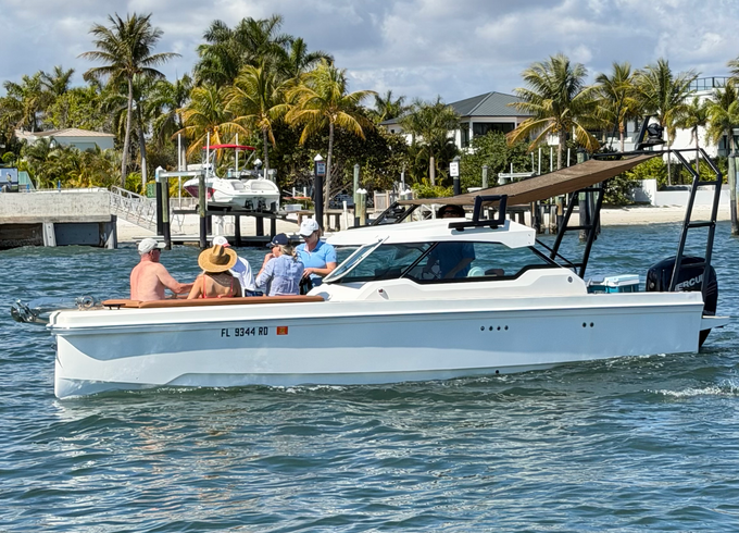 Palm Beach Luxury Day Boat Cruises