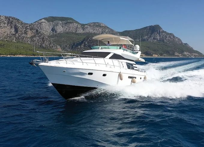 SLV 029 Motor Yacht