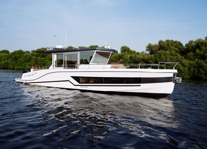 Al Shaali - Magellan 40 Cabin Cruiser