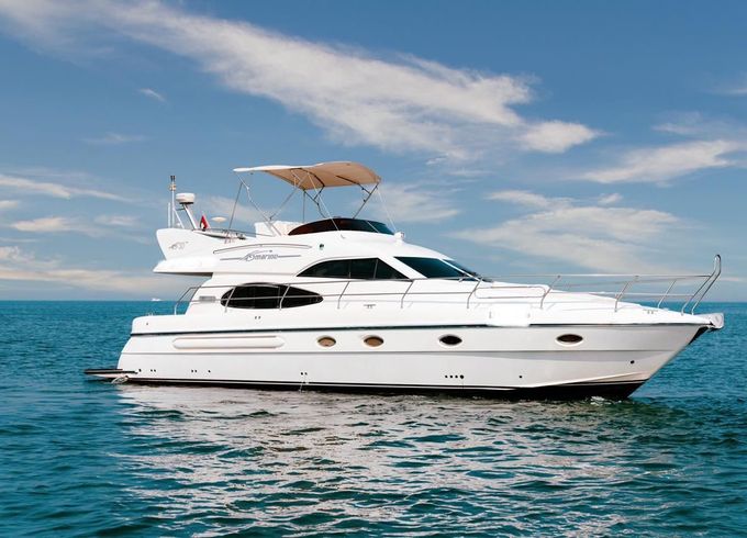 AZIMUT 52