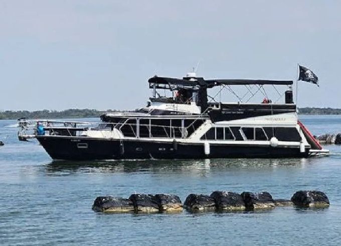 65-Foot Gypsy Danger — The Flagship