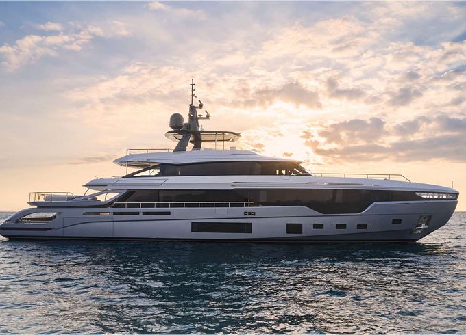 Azimut Trideck
