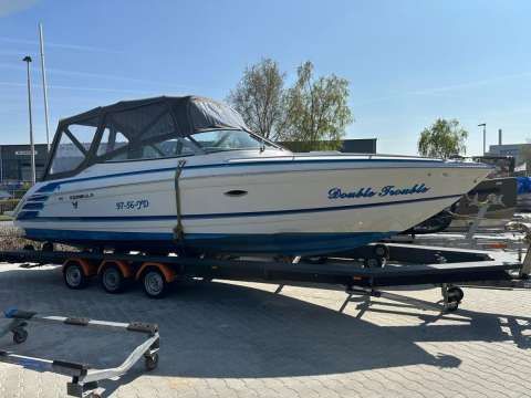 Sea Ray 280 SunSport Cuddy Cabin