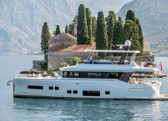 Sirena Marine SIRENA 64