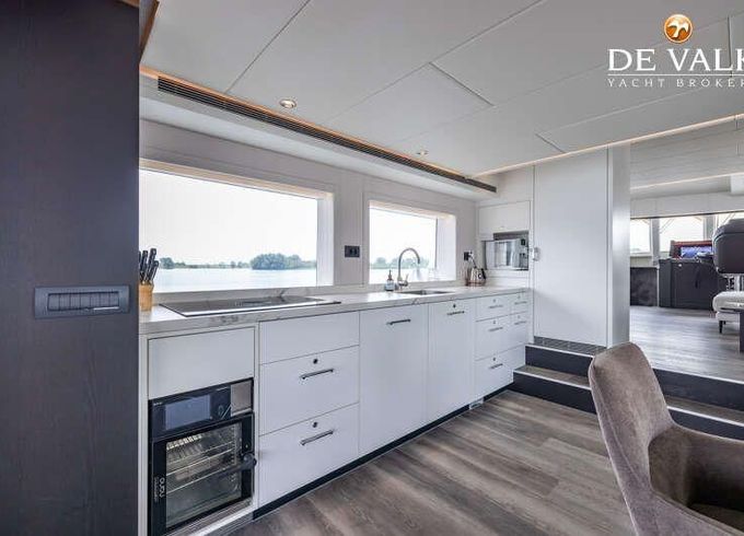 Bloemsma Trawler 70