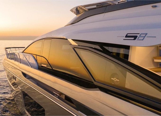 Azimut S8