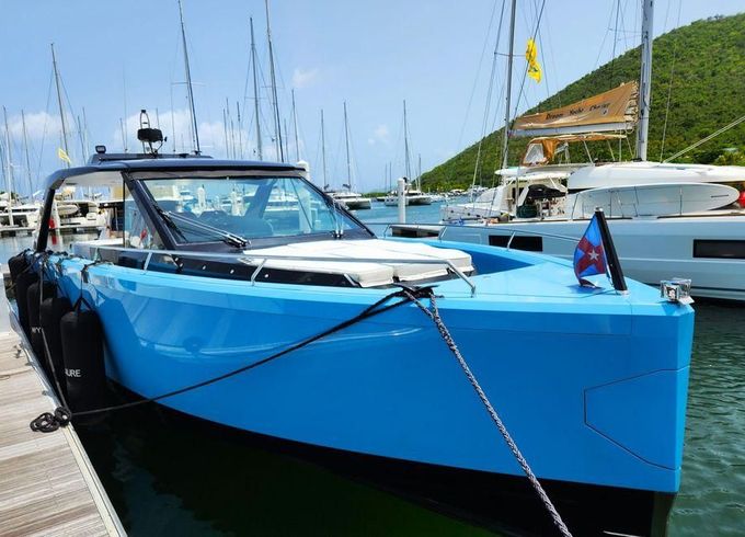 Alia Yachts Custom 164