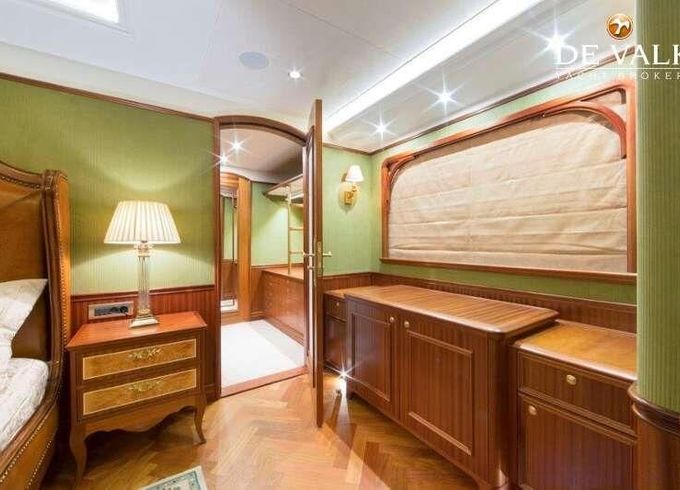 Van der Valk Explorer 37M