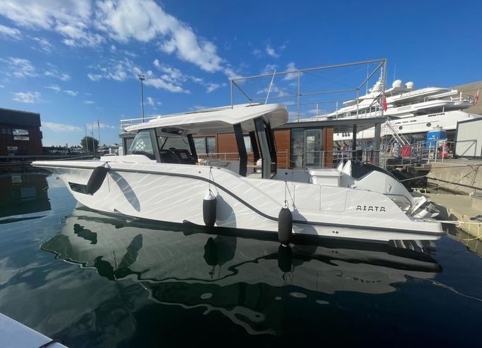 Aiata Wayfinder 38 Open
