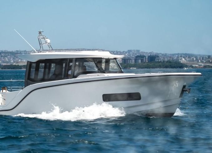 Aiata Wayfinder 38 Cabin