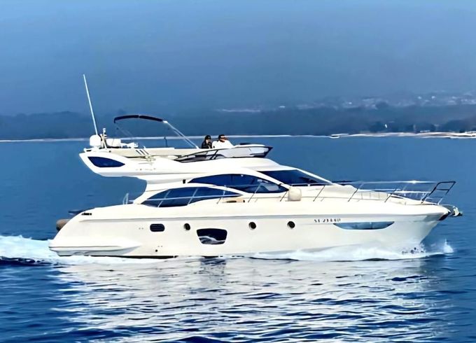 Azimut 47 Fly