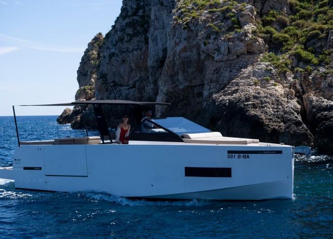 De Antonio D34 Cruiser