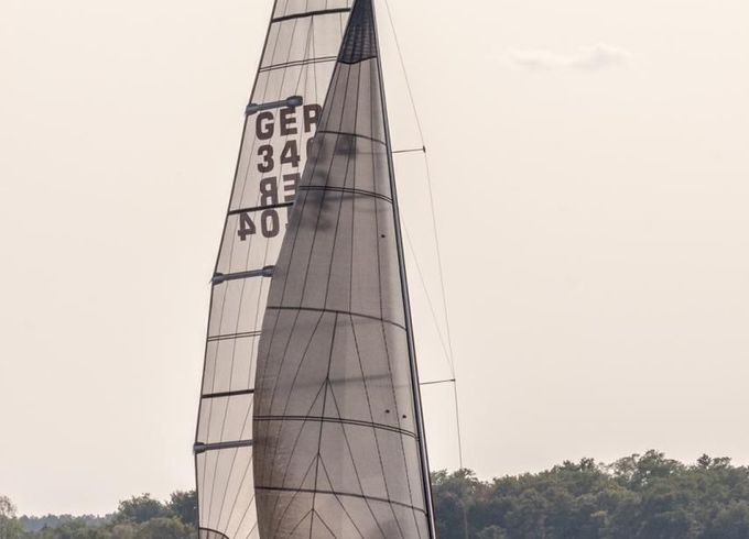 Kirie Feeling 850 Racing (IOR Half Ton)