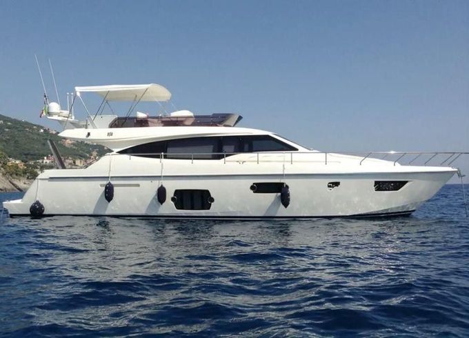 Ferretti 570
